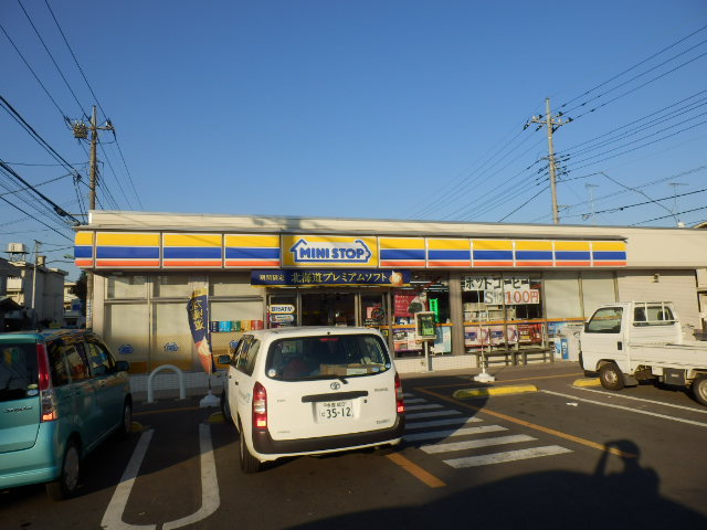 コンビニ　ミニストップ　小平たかの街道店（コンビニ）まで987m