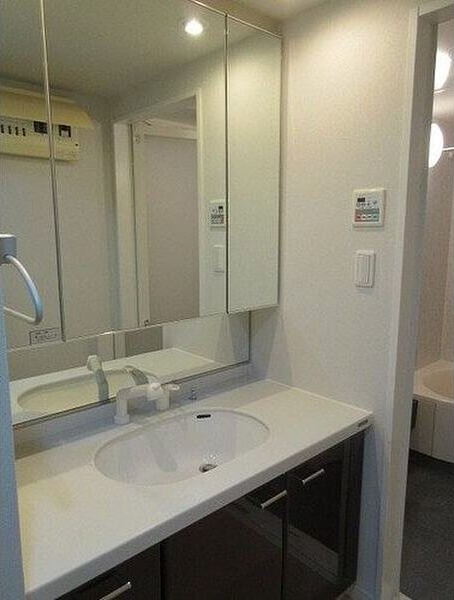 洗面設備　ライオンズヒルズ田端不動坂　北区田端１