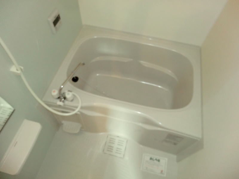 バス・シャワールーム　浴室乾燥機付きで便利です！