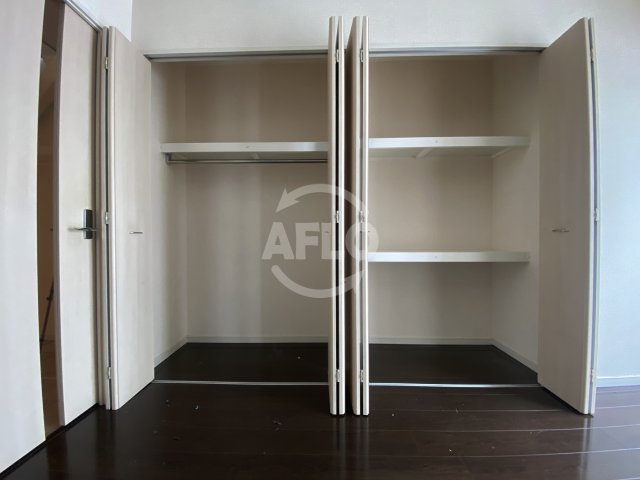 収納　オアシス梅田　クローゼット