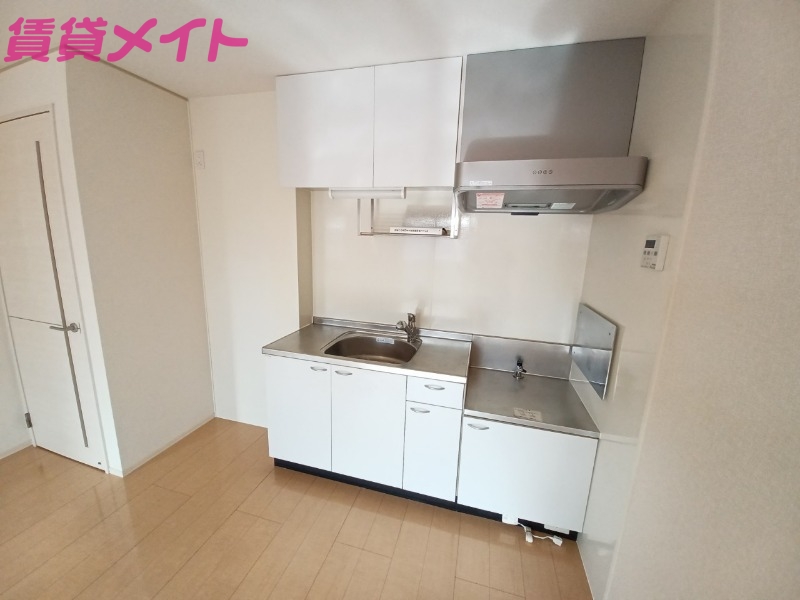 キッチン　別部屋参考写真です。