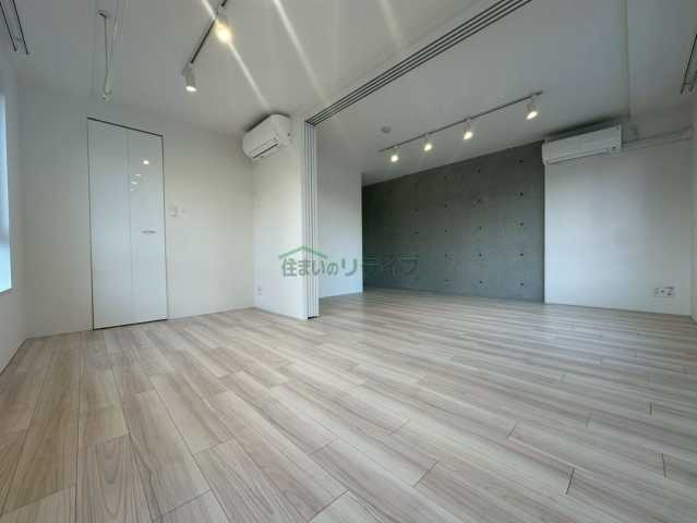 エントランス　クアドール中野