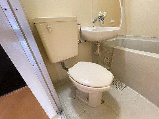 トイレ　※別部屋の写真です