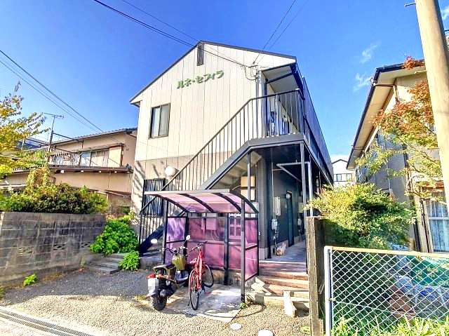 建物外観　2024年12月撮影