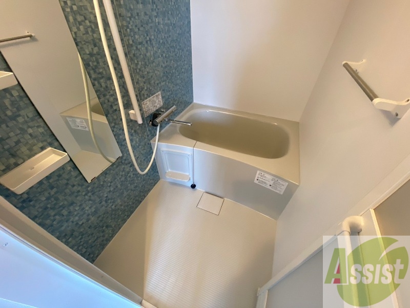 バス・シャワールーム　お風呂になります。一日の疲れを癒してくださいね。