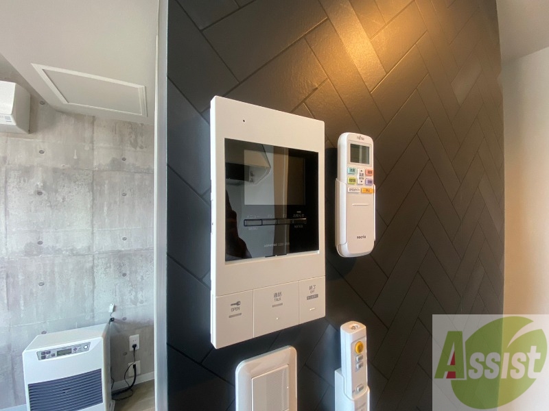 セキュリティ　ＴＶモニター付インターホンです。来客者の顔が見えるので安心！