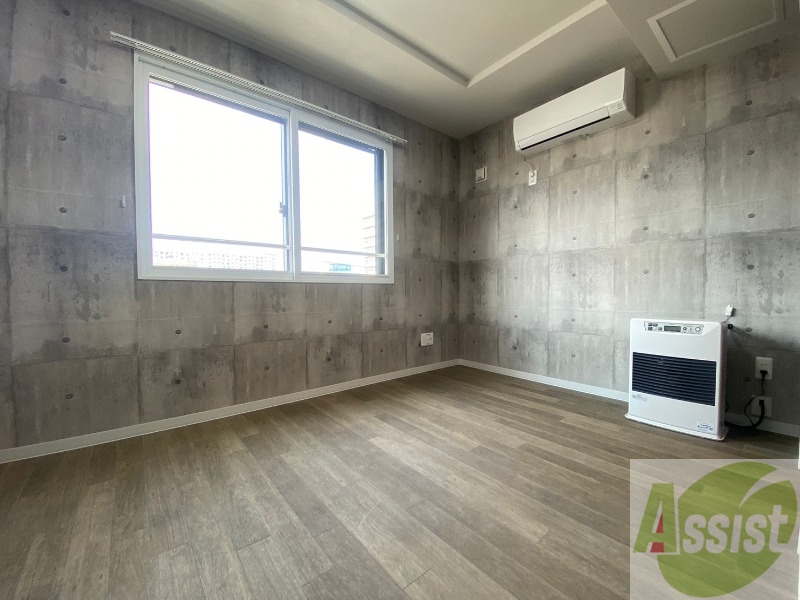 居室・リビング　広くてキレイなお部屋が広がっていて、充実した生活が送れそう。