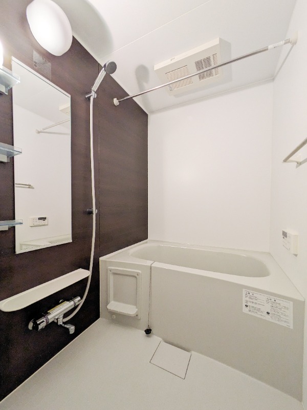 バス・シャワールーム　図面と現状に相違がある場合には現状を優先