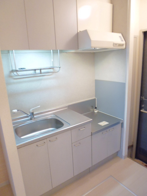 キッチン　他号室写真のため、参考となります。