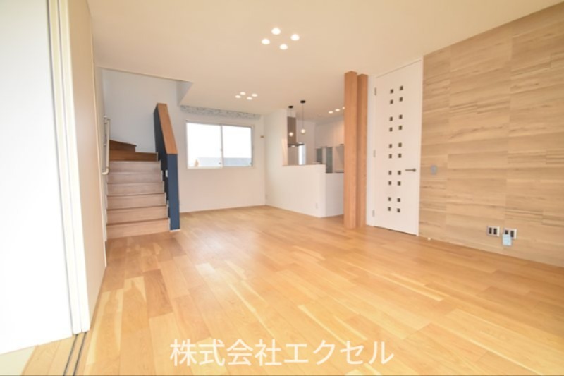 居室・リビング　床暖房完備おのリビングです。