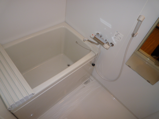 バス・シャワールーム　給湯式バスルーム