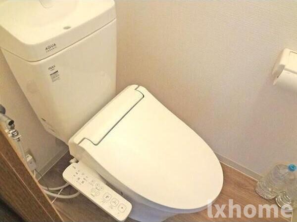 トイレ　コンパクトで使いやすいトイレです