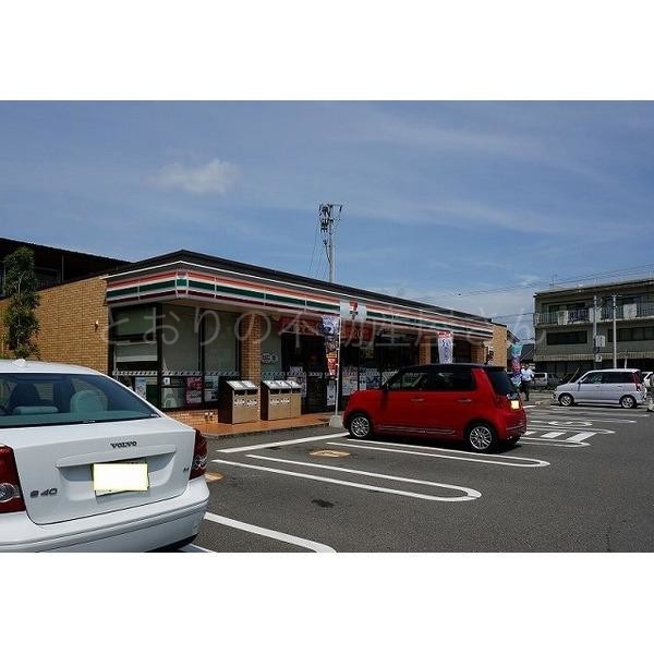 コンビニ　セブンイレブン宮崎船塚2丁目店（コンビニ）まで330m