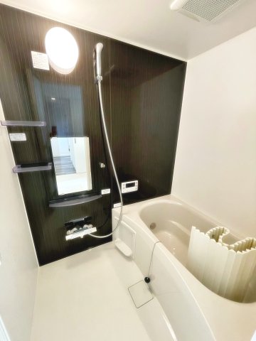 バス・シャワールーム　ゆったり過ごせるお風呂です