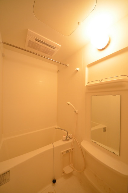 バス・シャワールーム　★ゆったりとしたバスルームで癒しのひと時を…★