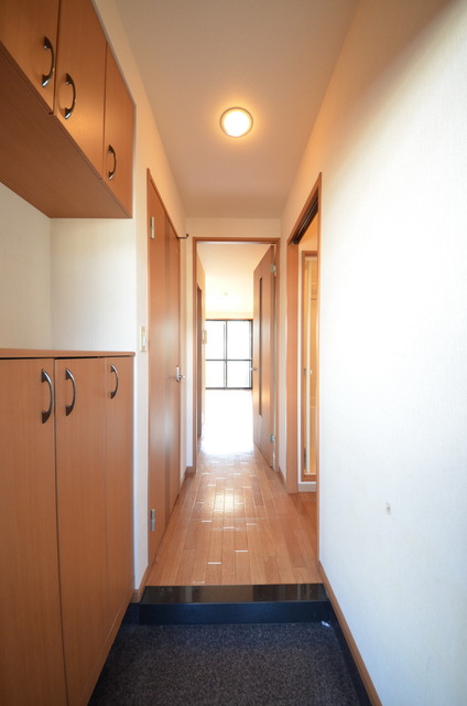 玄関　★玄関周りも窮屈になりません★