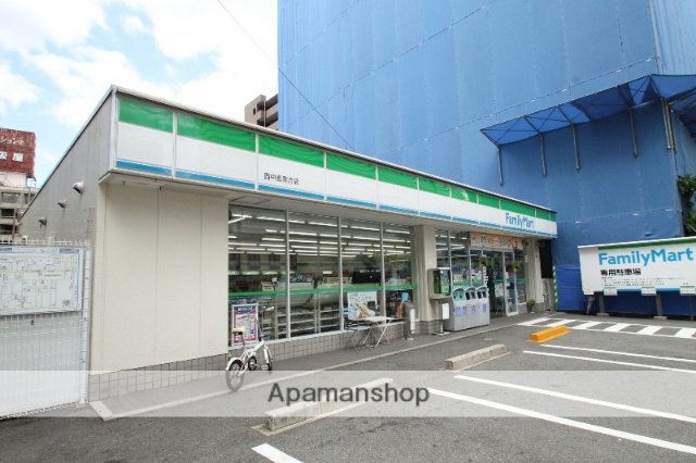 コンビニ　ファミリーマート（コンビニ）まで341m