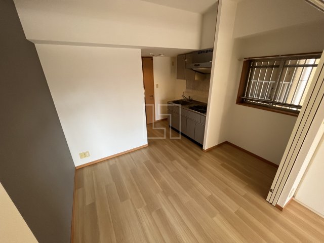 居室・リビング　CITY SPIRE難波WEST（シティスパイア難波ウエスト