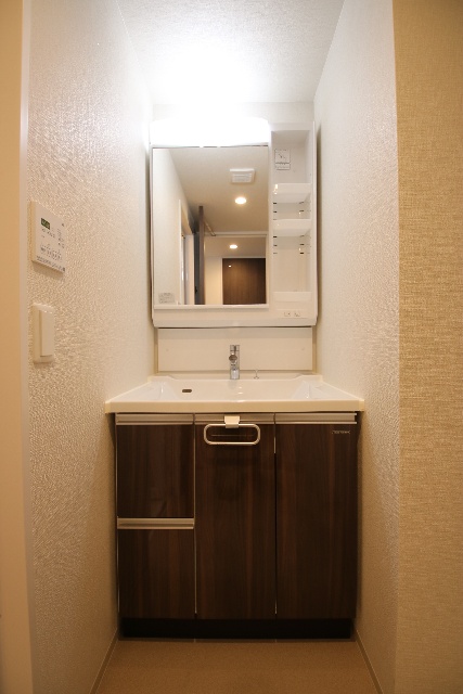 洗面設備　※別室の参考写真の為、現況優先です。