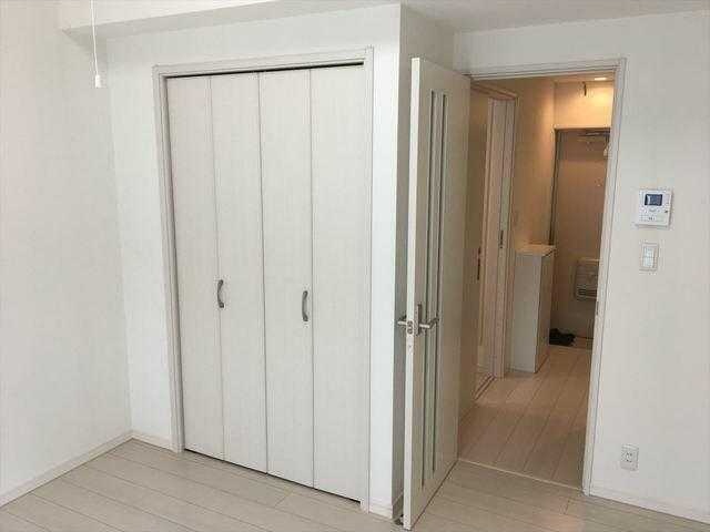 収納　【南向き日当たり良好♪】