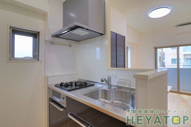 キッチン　システムキッチン完備（同仕様写真）