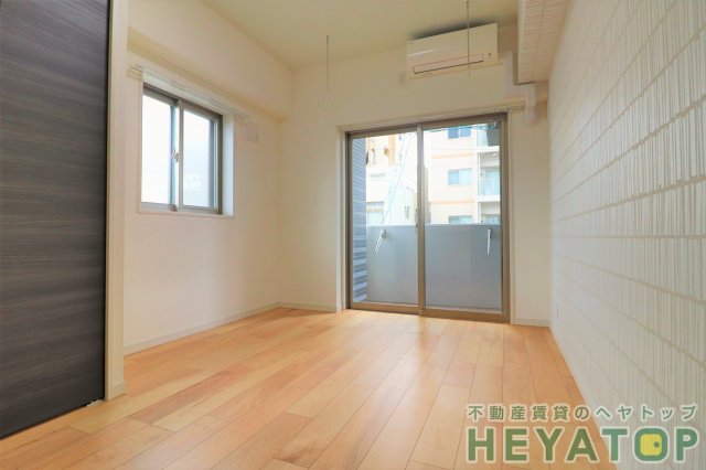 その他部屋・スペース　洋室９.８帖（同仕様写真）