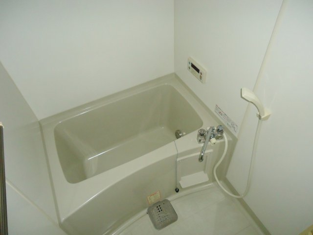 バス・シャワールーム　追い焚き機能付き