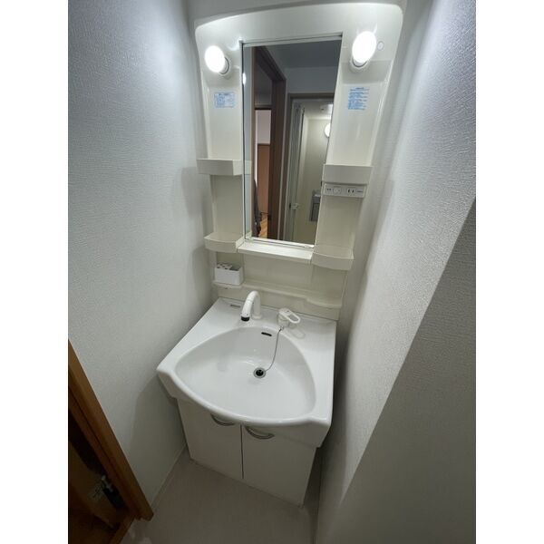 洗面設備　※別室の参考写真の為、現況優先です。