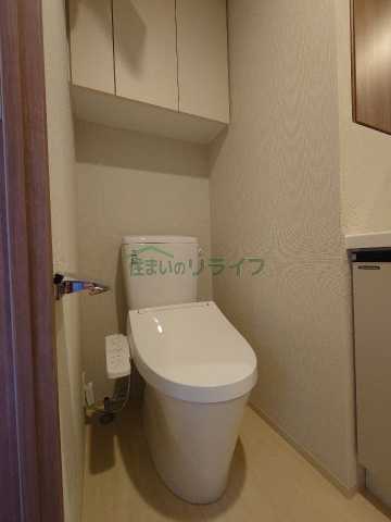 トイレ　※参考写真　同タイプ（別部屋）の写真となります。