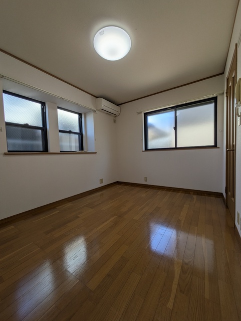 居室・リビング　★２面採光