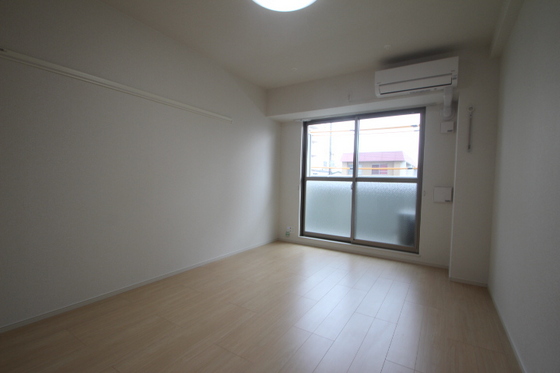 居室・リビング　※同シリーズの別建物です。