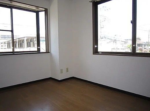 居室・リビング　別部屋参考写真となります