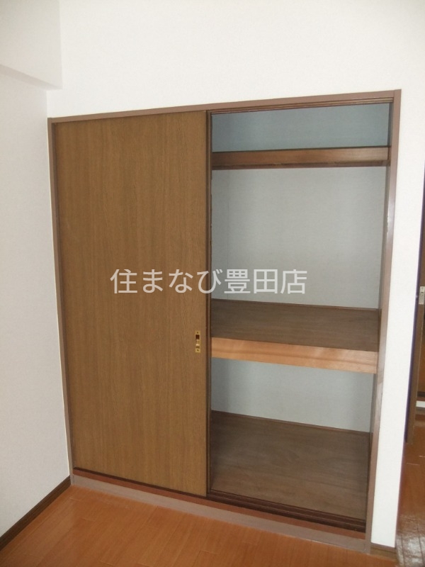 収納　同型別部屋写真