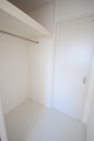 収納　ウォークインクローゼット