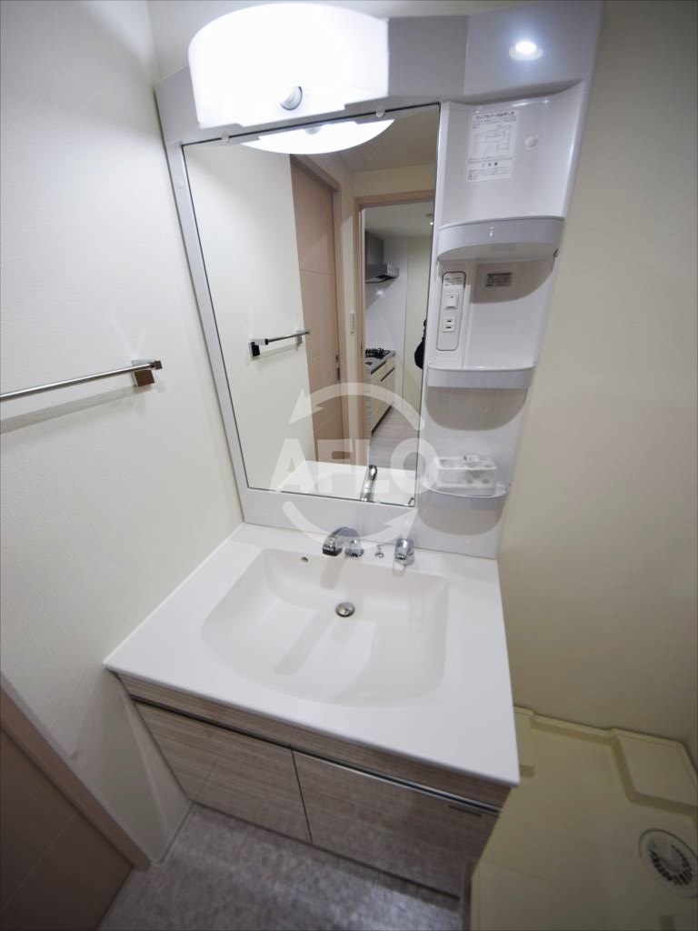 洗面設備　アスヴェル阿波座Blue Earth　独立洗面台