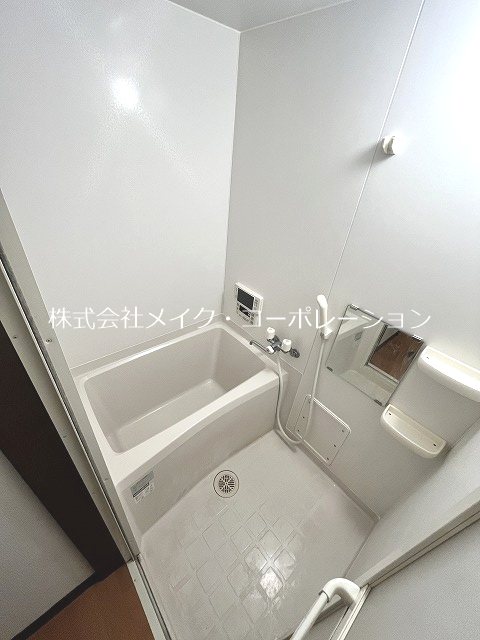 バス・シャワールーム　写真は同型タイプ(現状優先)