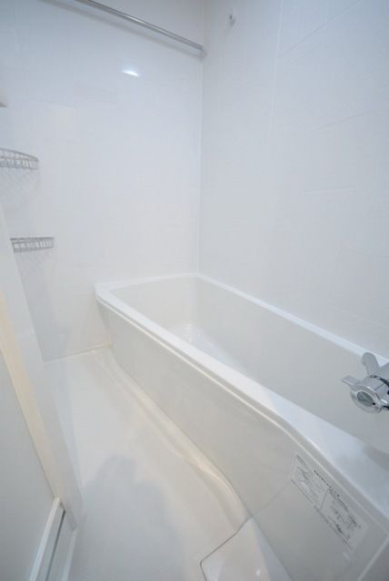 バス・シャワールーム　★広々としたバスルームです★