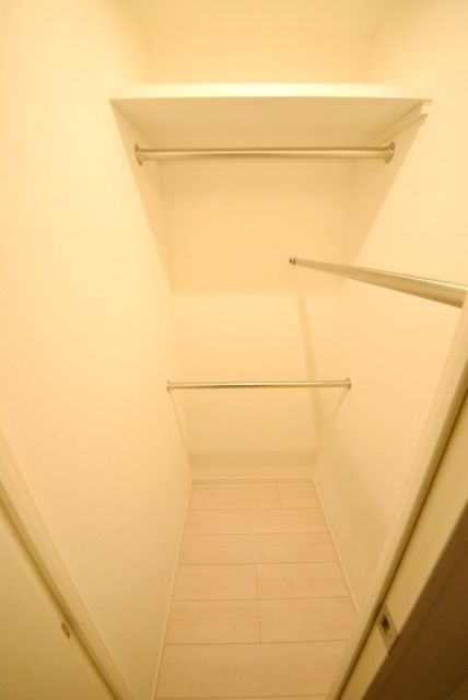 収納　★ウィオークインクローゼット付きです★