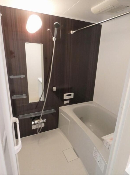 バス・シャワールーム　風呂