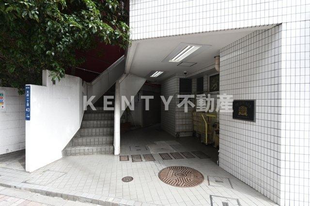 エントランス　建物の内部です