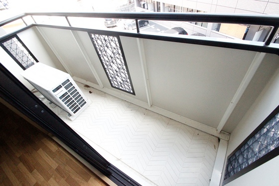 バルコニー　※別号室の写真です