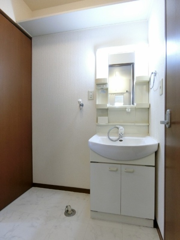 洗面設備　図面と現状に相違がある場合には現状を優先