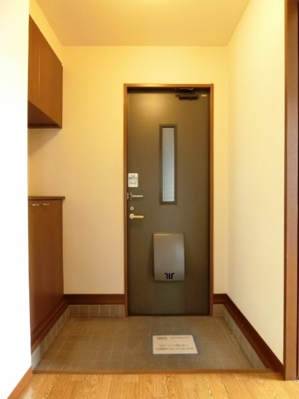 玄関　図面と現状に相違がある場合には現状を優先