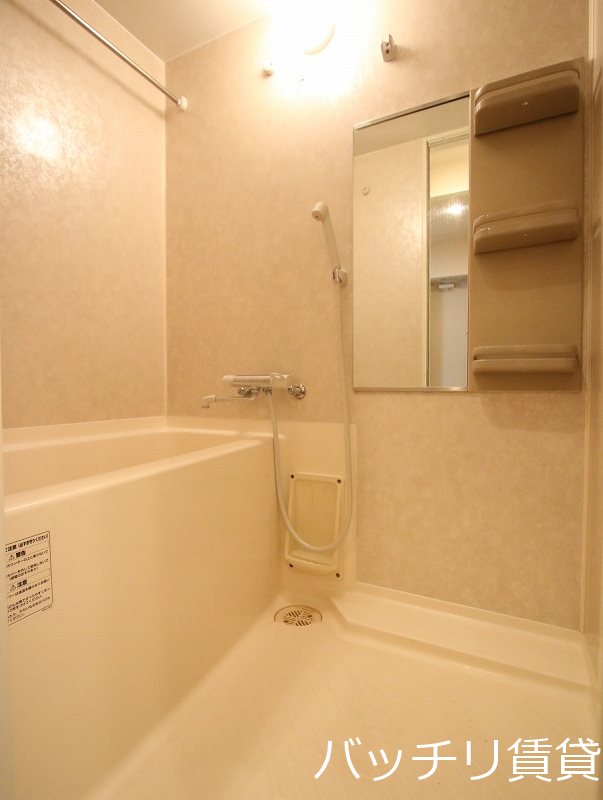 バス・シャワールーム　同シリーズタイプの為、現状を優先いたします