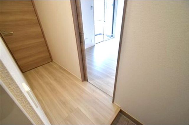 エミエール東成瀬の玄関写真