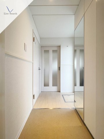 玄関　落ち着いた玄関です