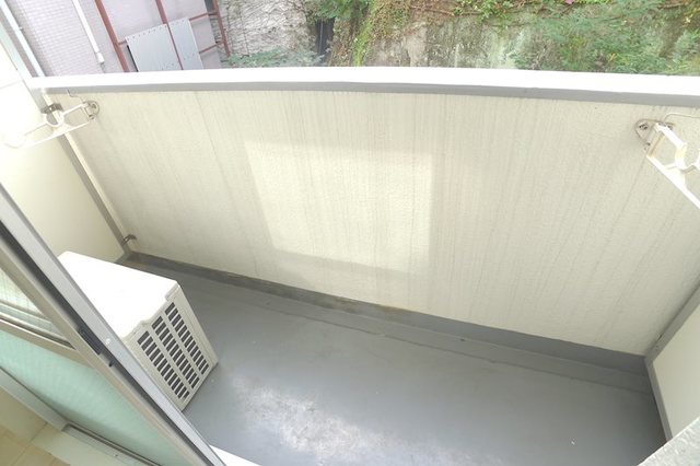 バルコニー　バルコニーあります