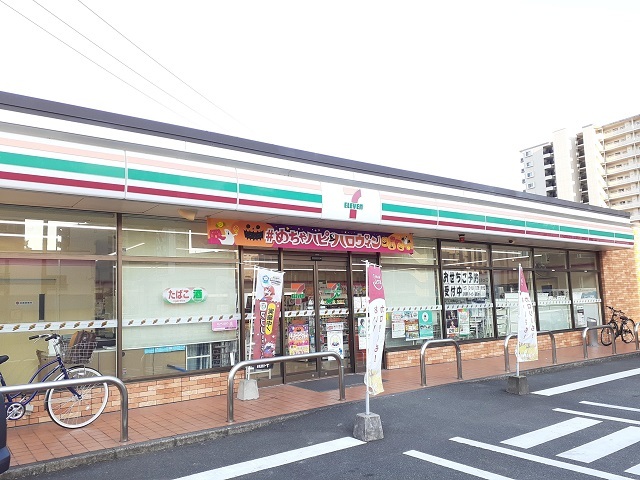 コンビニ　セブンイレブン 江平中町店（コンビニ）まで85m