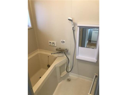 バス・シャワールーム　浴室