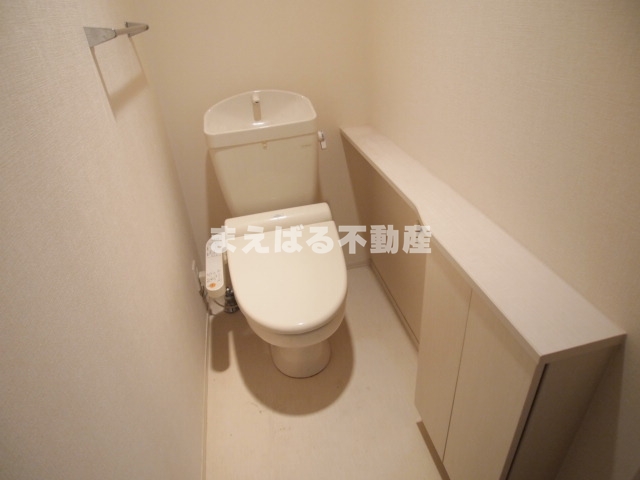 トイレ　温水洗浄便座